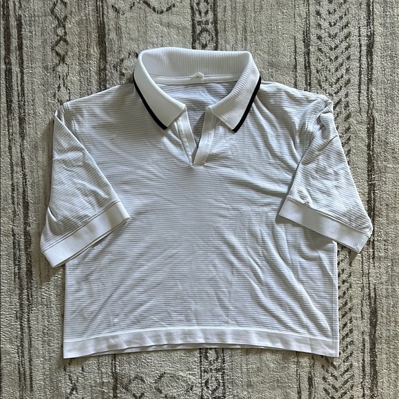 Lululemon Athletica White Crop Top with Collar - Picture 1 of 6